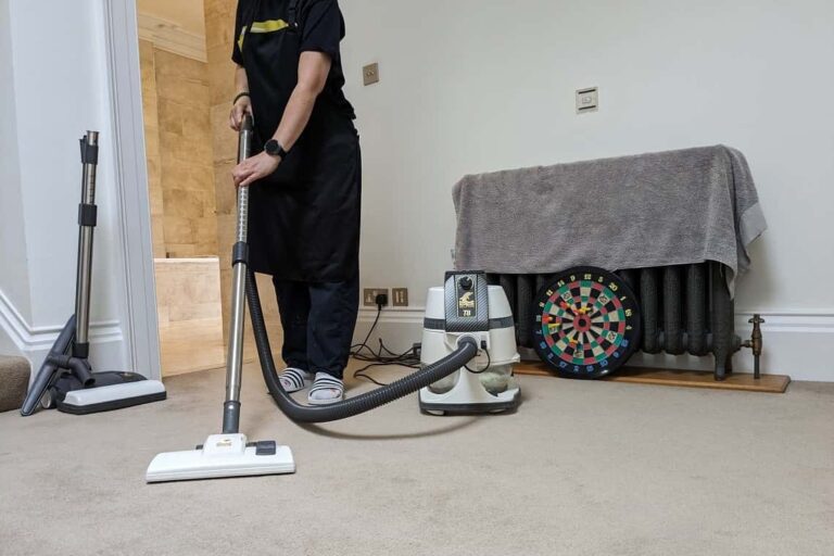 carpet cleaning service,